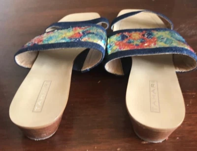 Tahari Mujer Slide Fern Multi Arco Iris Lentejuelas Azul Denim Talla 10m Sandalia Zapato Foto 1 de 4