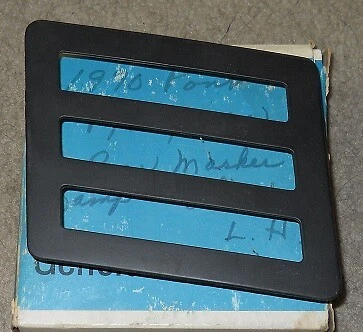 Nuevo de Lote Antiguo Pontiac Bonneville Catalina LH Bisel Marcador Lateral Trasero Foto 1 de 1