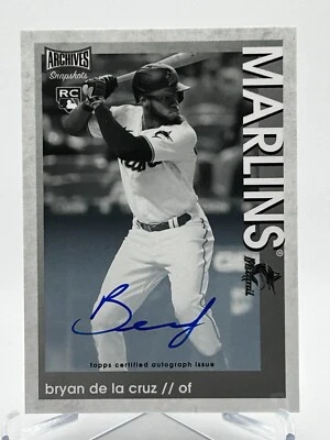2022 Archives Snapshots Black & White Image Bryan De La Cruz RC On Card Auto /25 - Image 1 of 2
