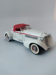 1 18 model car. 1935 boat tail speedster. Others available. Model cars 1:18