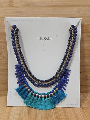 Collar Stella & Dot Multicapa Lapislázuli, Sodalita y Trense Tono Dorado ~ ¡Retirado!  Foto 1 de 4