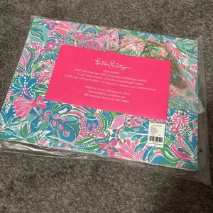 NEW Lilly Pulitzer GOLDEN HOUR GIFT WRAP SET Printed Wrapping Paper & Tags - Picture 1 of 5