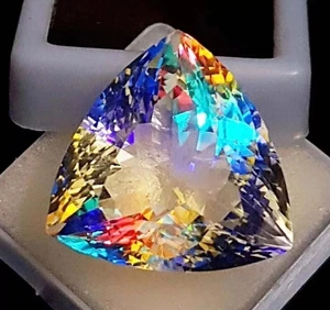 Piedra preciosa suelta certificada corte trillón color arco iris topacio místico natural 70 quilates+ - Imagen 1 de 4