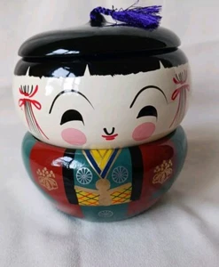 Vintage japanische Lackware Kokeshi Puppe Stapelschalen Bento Box schwarzer Hut EUC - Bild 1 von 6