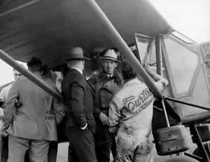 Aereo Curtiss Robin con Lt. P.H. Spencer - record di altitudine East Boston Airport - Foto 1 di 1