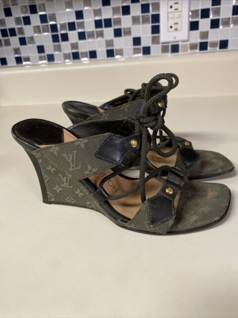 Leather sandals Louis Vuitton Black size 9 US in Leather - 33771203