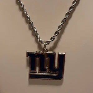 NEW YORK GIANTS Pendant Charm / 24" STAINLESS STEEL 4MM ROPE CHAIN NECKLACE  - Picture 1 of 7