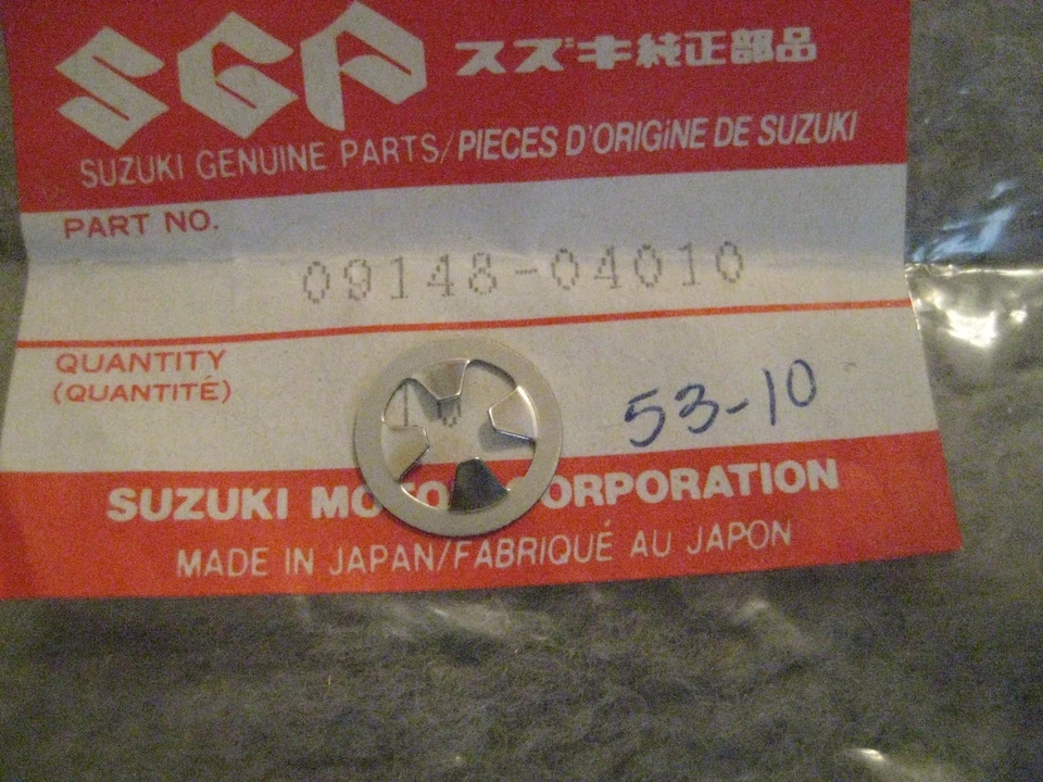FARO/TUERCA DE CARROCERÍA SUZUKI XN85 TURBO/GSX-R1100/750/GS1000/850/750/700/550 ¡NUEVO! Foto 1 de 1