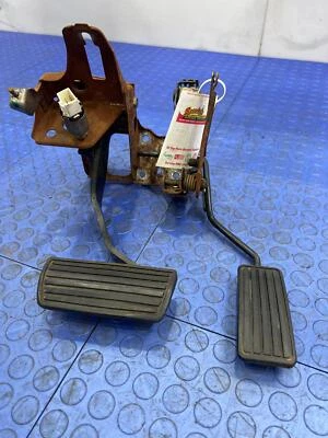 1986-1987 Honda Accord Pedal Acelerador/Conjunto de Pedal de Freio Fabricante de Equipamento Original - Imagem 1 de 4
