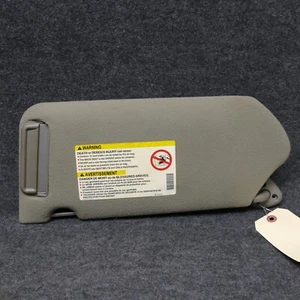 2000-2005 Chevy Impala RH Passengers Sun Visor w/ Mirror Gray Cloth OEM 18286 - Picture 1 of 9
