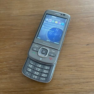 OGROMNY ZESTAW Nokia 6710 Navigator ODBLOKOWANY + 2x kołyski samochodowe + skórzane etui ++ DODATKI - Zdjęcie 1 z 11