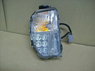   Luz intermitente derecha Toyota Prius 2012-2015 con LED DRL, usada, OEM Foto 1 de 4