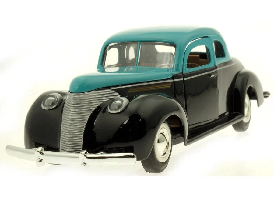 Motormax 73214BK - Miniature Ford Custom noir/turquoise (1:24) - Photo 1/1