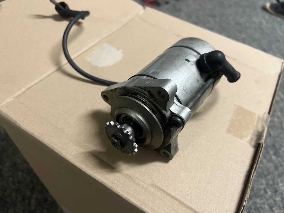 1980 1981 Honda C70 Passport Mitsuba Starter 6V - Image 1 of 4