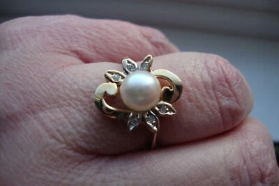 ANILLO VINTAGE ORO AMARILLO 10K PERLAS Y DIAMANTES DETALLES 2,9 GRAMOS TALLA 7 Foto 1 de 4