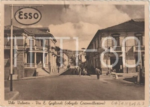 VIBO VALENTIA - VIA E.GAGLIARDI - ANGOLO CIRCONVALLAZIONE DISTRIBUTORE ESSO 1955 - Imagen 1 de 1