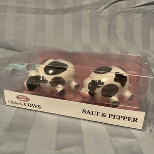 Boston Warehouse Udderly Cow Salt & Pepper Shaker Set Farmhouse Ceramic NEW - Picture 1 of 5