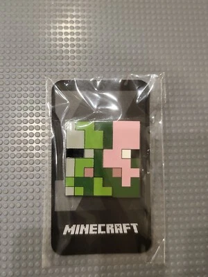 Minecraft Minecon Earth xbox 2017 large pin badge - Image 1 of 2