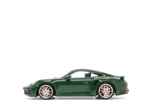 Minichamps 1:18 Porsche 911 Turbo S (992) Sport Design in Irish Green - Picture 1 of 13