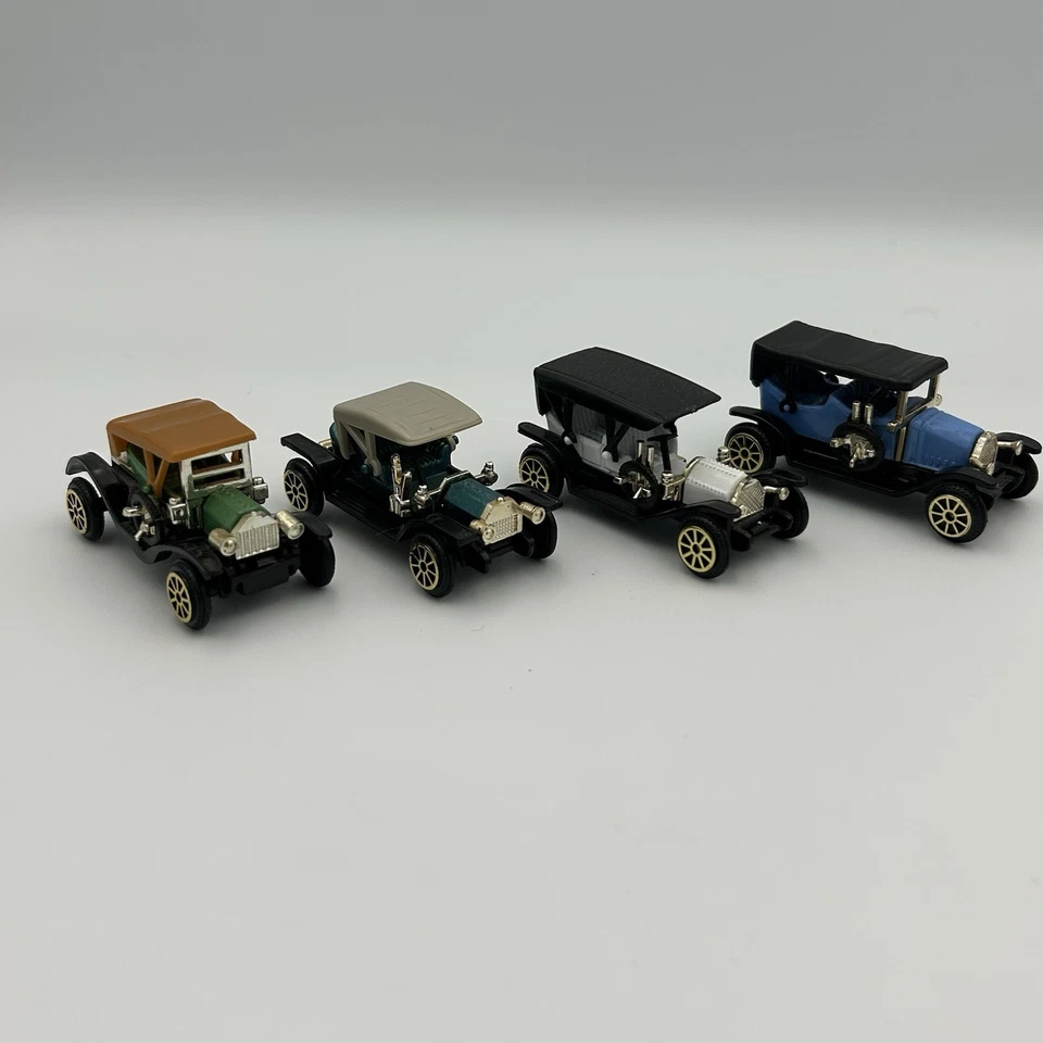 Readers Digest Plastic Diecast Cars 301, 212, 305, 304 VTG 1980s Smoke Free Home - Image 1 of 4