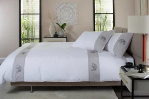 100% Cotton Embroidered Elephant Design Duvet Cover Set in White All Sizes - Picture 1 of 2