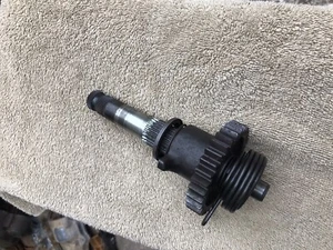 96-00 Honda Kick Starter Gear Assembly 28250-HM5-850 TRX300 Fourtrax - Picture 1 of 4