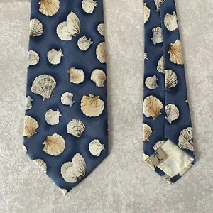 Tommy Bahama 100% Silk Necktie Seashells USA Made Designer Blue Tan Shells - Picture 1 of 5