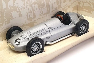 Corgi 12cm Long Diecast 00203 - Legends Of Speed Mercedes Benz Race Car - Image 1 of 4