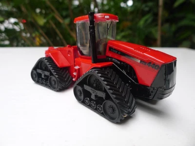 1/64 Case IH STX440 4WD Quadtrac Tractor With 3 Pt. Hitch - Image 1 of 4