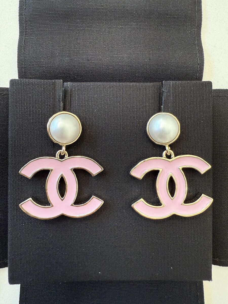 CHANEL Resin Pearl Fashion Jewelry for Sale | Shop New & Pre CHANEL Resin Pearl Fashion Jewelry for Sale | Shop New & Pre
