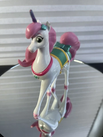 Nella Princess Knight Horses: Knightly Adventures Figure  Trinket Cover