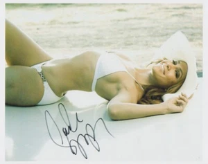 JENNIFER LOPEZ signed YOUNG BIKINI OCEANSIDE 8x10 w/ coa HOT SEXY BUTT CRACK - Picture 1 of 1
