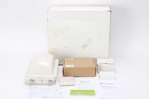 Ruckus ZF7731 ZoneFlex 7731 Pont Sans Fil Avec NPE-5818 Injecteur D'Alimentation - Afbeelding 1 van 8