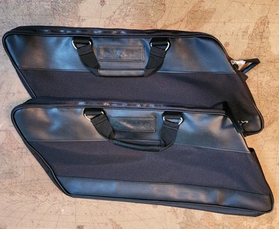 2 bolsas de equipaje Harley-Davidson estilo alforja inclinadas OEM cremallera lona cuero negro Foto 1 de 4