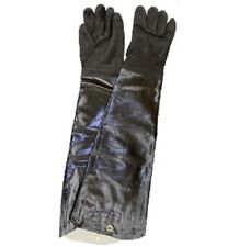 The Gripper 31" Gauntlets Gloves Trapping Supplies