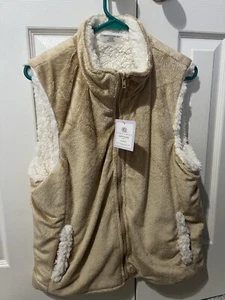 Private Quarters North Woods Vest Camel Large New With Tags - Picture 1 of 10