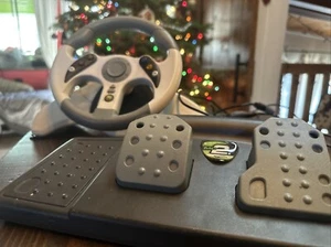 xbox steering wheel and pedals - Picture 1 of 13