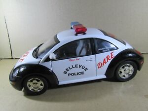 157S Matchbox No 96768 China VW New Beetle 1999 Bellevue Police Dare 1:18