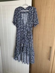 Marks & Spencer Blue Ditsy Floral Wrap Dress - Size 18R - Picture 1 of 7