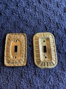 2 Vintage Einzelschalterplattenabdeckungen Metall Messingoptik - Bild 1 von 2