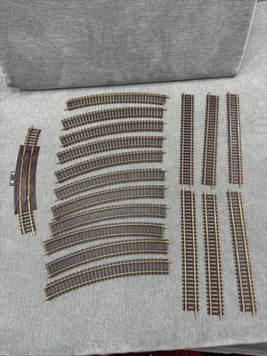 Tyco Lot of 18 pcs Train Track Pieces - Curved And Straight - Used - Image 1 of 4