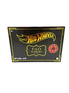 Hot Wheels x FAO Schwarz Gold Fahrzeuge 8 Stück 160th Anniversary Maßstab 1:64 Neu - Bild 1 von 14