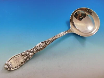 Cucharón de sopa de plata esterlina Crisantemo de Tiffany and Co original 12 1/2" para servir Foto 1 de 4