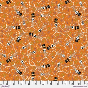 Free Spirit Spooky Cute Halloween by Mary Engelbreit PWMY008 orange Baumwolle - Bild 1 von 1
