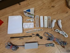 Nintendo Wii Konsole in Weiß mit Zubehör und WiiSports