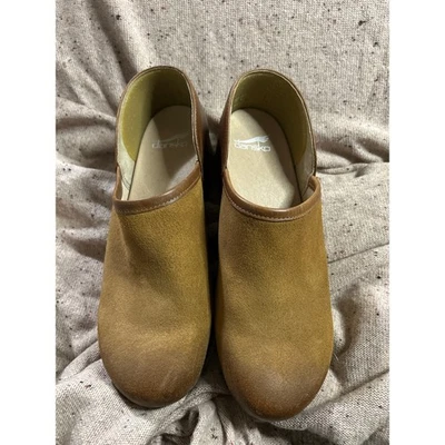 Dansko Brenna Brown Burnished Leather Suede Clogs 40 Comfort Slip-On EUC - Image 1 of 4