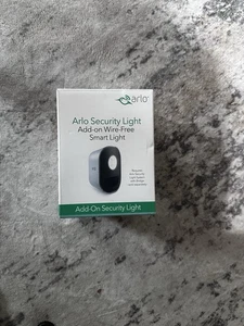 Netgear Arlo Luce di sicurezza intelligente aggiuntiva wireless da interno/esterno AL1101 - Foto 1 di 2