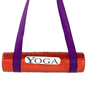 Northlight 4.25" Rojo Brillante Yoga Mat Vidrio Adorno de Navidad - Imagen 1 de 5