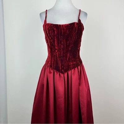 Vestido Jessica McClintock X Cache Años 90 Vintage Terciopelo Satinado Talla 10 Cachichoso Foto 1 de 4