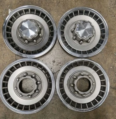 1987–1994 Ford F250 F350 16" FRENTE COM FURO E TRASEIRA PROFUNDA, CALOTAS 3" 87-1991 FABRICANTE DE EQUIPAMENTO ORIGINAL! - Imagem 1 de 4